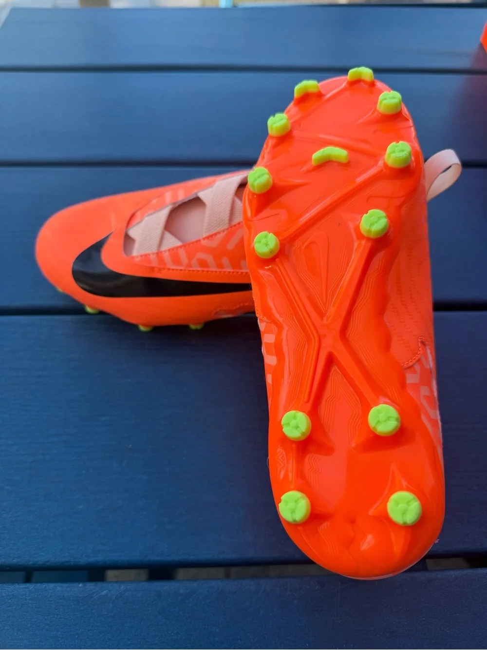 Nike Kids' PhantomVSN Indoor Soccer Shoes - Bright Orange